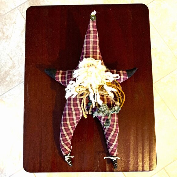 Handmade Primitive Folk Santa - Star-Shaped with Grapevine Wreath and Yarn Beard - Picture 1 of 10